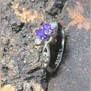Vintage 925 silver ring sz 4, amethyst-toned marquis gems + CZ chips
